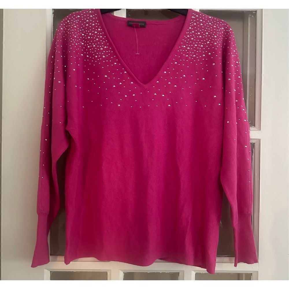 Vince Camuto Sweater size small Pink Rhinestone Studded Dolman V-Neck Sweater